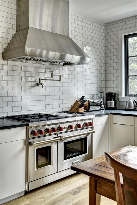 20 Modern Subway Tile Kitchen Decoomo