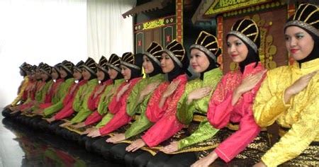 Posting pada sejarahditag alat musik untuk mengiringi tari saman adalah, apa pengiring dalam tari saman. Indonesia...Pengetahuan...and Me: Tari Saman