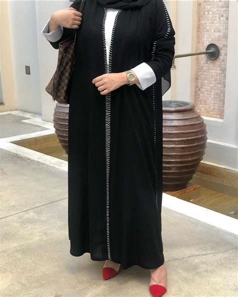 Pin By Bu Adnan Abaya On Dubai Style Abaya Simple Abaya Black