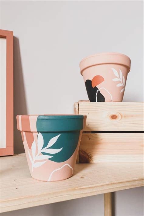 25 Creative Painted Pot Ideas Plant Pot Design Painted Pots Diy