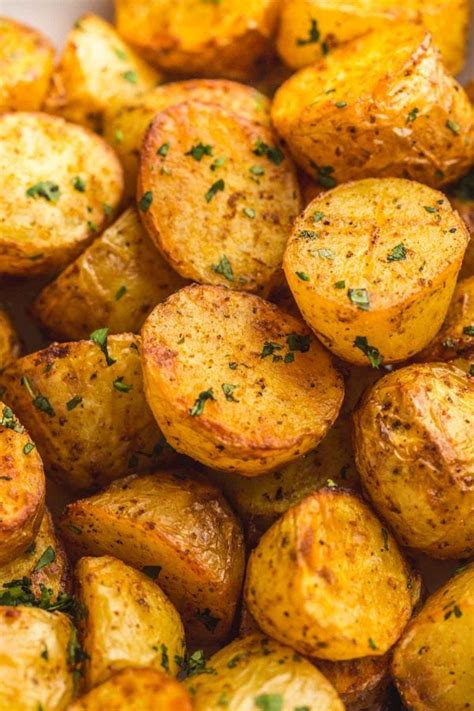 Easy 20 Minute Air Fryer Roasted Potatoes Little Sunny Kitchen