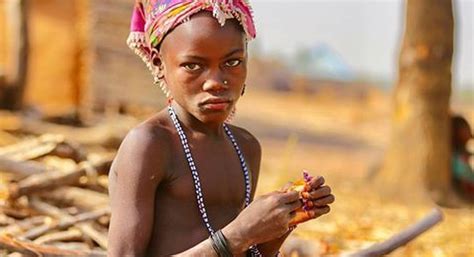 Meet The Kambari People One Of The Few Naked Tribes Of Nigeria Pulse