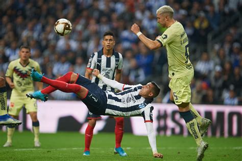 Nicknamed mellizo (twin), his twin brother, ramiro funes mori, is also a footballer who plays as a defender for la liga club villarreal and for argentina. Video - ¡El increíble golazo de chilena de Funes Mori al ...