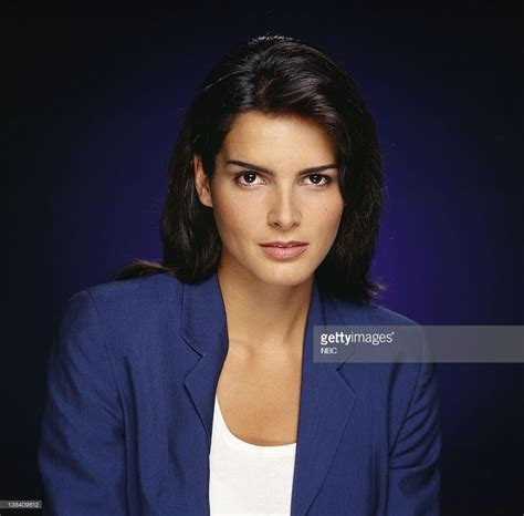 Pin By Jane Yhc On Law Order Angie Angie Harmon Texas Girl