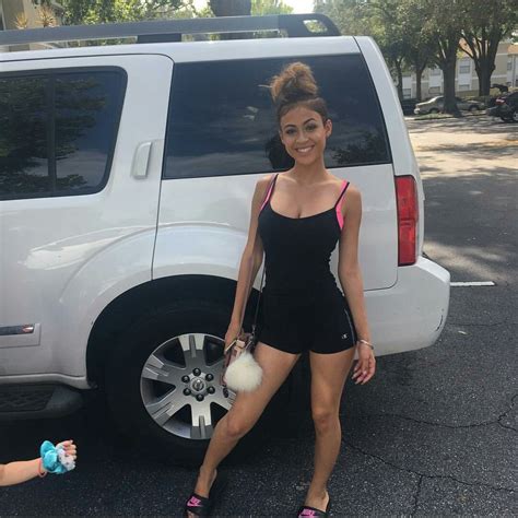 Kaylina Eileen Instagram Car Girls Chic Bags Swagg Eileen Body