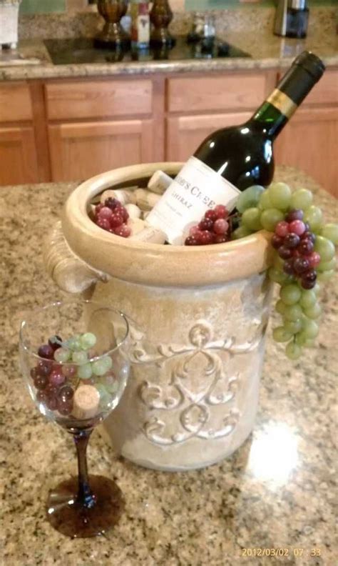 Wine home decor for the wine enthusiast features great deals. Imgur | Wine decor kitchen, Grape kitchen decor, Italian ...