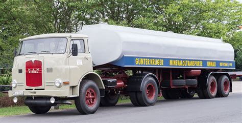 Pin auf OLD TRUCKS