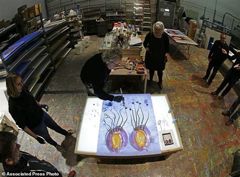 At 75 Dale Chihuly Discusses Struggles With Mental Health Daily Mail