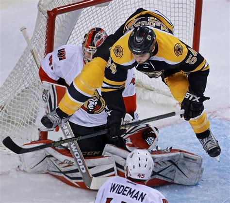 Jimmy Hayes Hat Trick Helps Bruins End Losing Streak The Boston