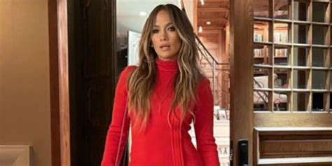 Jennifer Lopez Shows Off Her Amazing Curves In A Red Minidress