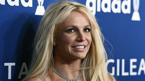 Britney Spears Returns To Instagram After Sam Asgharis Wedding The Hiu