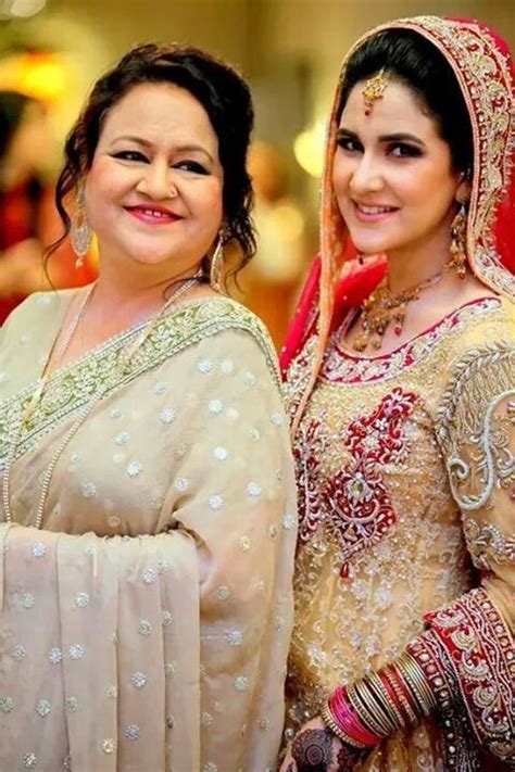 Anoushay Abbassi With Mom On Her Wedding Pakistani