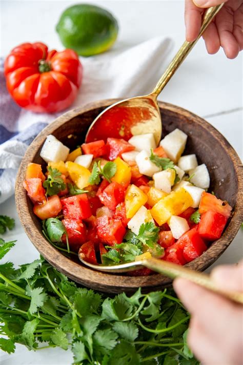 Watermelon And Tomato Salad Veganosity