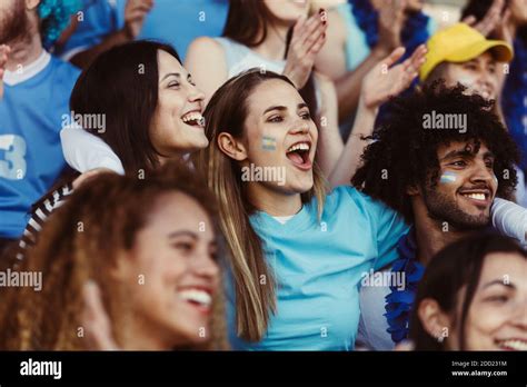 Fans Soccer Argentina Hi Res Stock Photography And Images Alamy