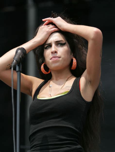 27 Pics Of Amy Winehouse Throughout The Years Photos Hot 107 9 Hot Spot Atl