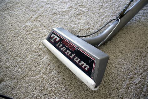 In these cases, plain suction vacuum and spray extraction wet cleaning are often the best methods. The Best Carpet Cleaning Method? | PRO-LINE Cleaning Services, Inc.