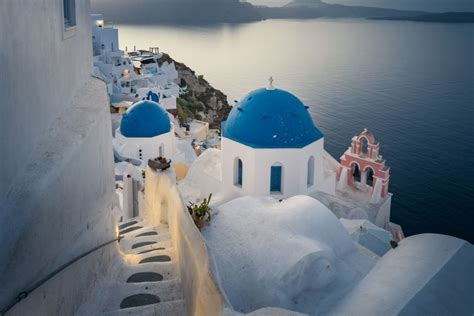 How To Visit Oia Greece