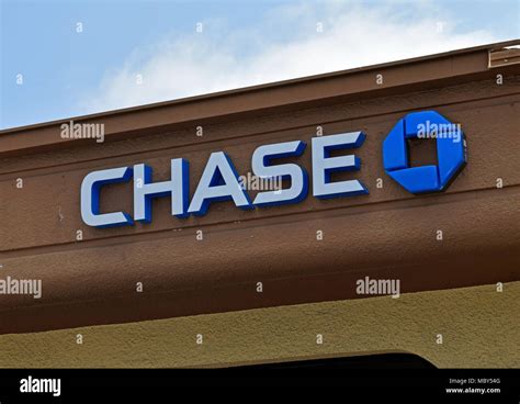 Chase Bank Branch High Resolution Stock Photography And Images Alamy