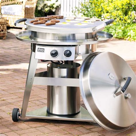 Flat top grill means brand new possibilities of cooking while maintaining a great flavor of food. Evo Grill - Circular Flat-Top Grill
