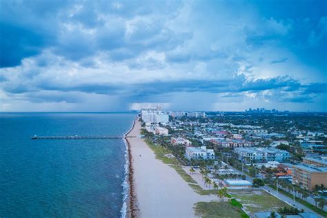 10 Best Walkable Beach Towns In Florida For Pedestrians