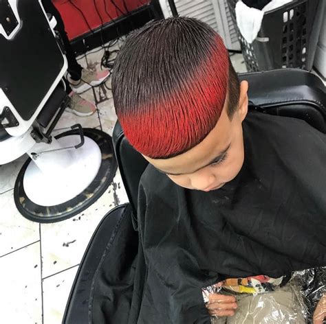 Pour sauver le monde, quatre adolescents qui n'ont rien en commun doivent. Benjamin Flores Jr Haircut Best Images 2019 / Photo de Miya Cech - Le Bout du monde : Photo ...