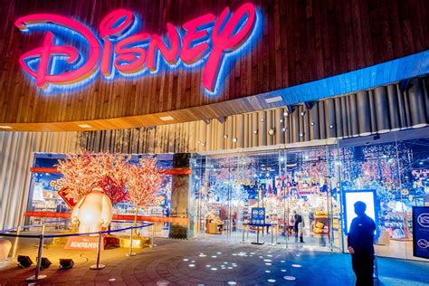 Disney Fiscal Q1 2023 Results Beat Expectations On Top And Bottom Lines