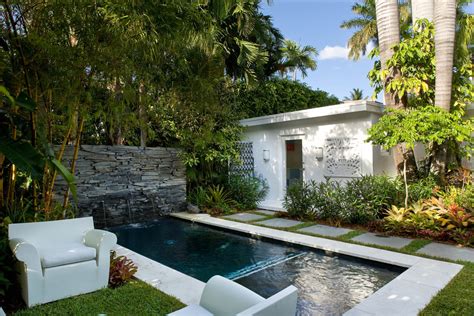 Extravagant stone backyard pool with hut styled patio, spa and fire pit. 24+ Small Swimming Pool Designs, Decorating Ideas | Design ...