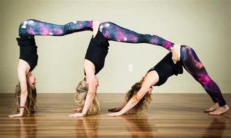11 Fácil Posturas De Yoga Para Principiantes Saludaio