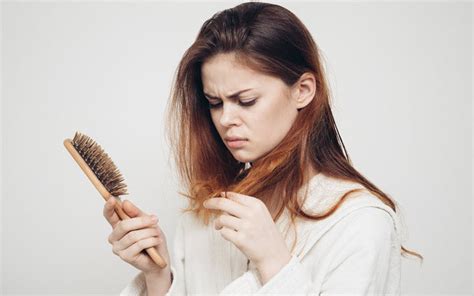 Hair Fall Due To Stress The Connection Types Symptoms And Solutions Skinkraft