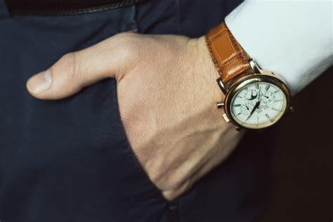 Classy Watches For Men Add A Touch Of Elegance