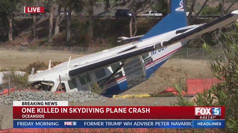 One Killed In Skydiving Plane Crash Youtube