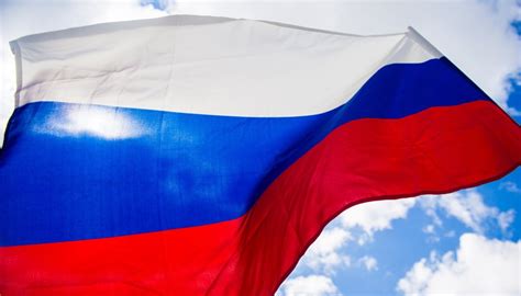 ФОТО и ВИДЕО: В Москве отмечают 350-летие российского флага. Что не так ...