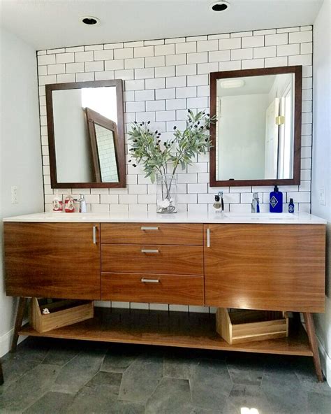 72″ Walnut Double Sink Streamline Vanity Master Bathroom Design