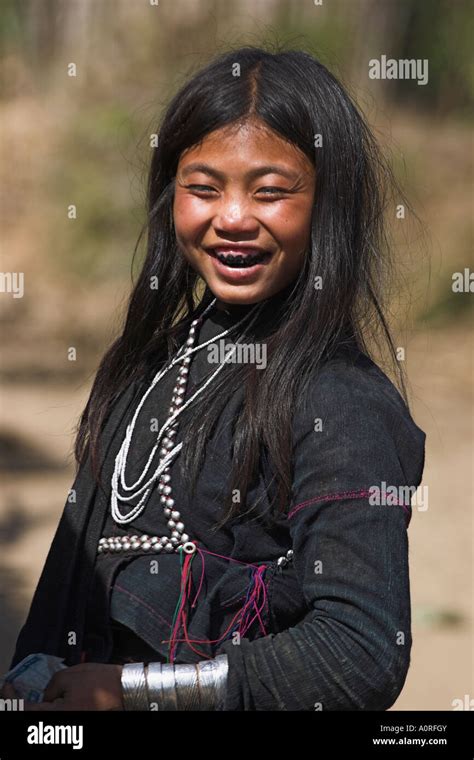 Ann Girl Num Lin Mai Akha Village Kengtung Kyaing Tong Myanmar Burma