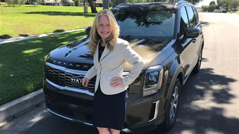 Kias Julie Kurcz Named To Automotive News List Of 100 Leading Women