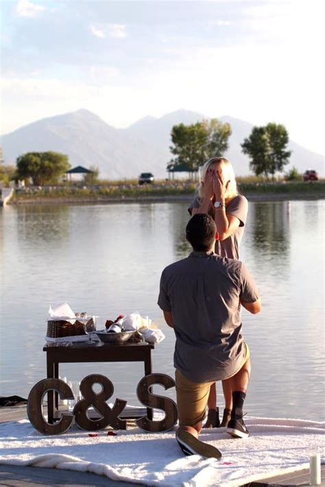 20 Romantic And Unique Wedding Proposal Ideas For Every Couple
