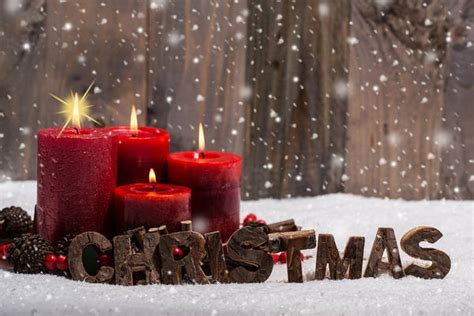 Download the following cozy christmas hd wallpaper 2004 background by clicking the blue button positioned underneath the download wallpaper following the click of the download button, right click on the image and select 'save as'. Christmas Background with Red Candles | Gallery ...