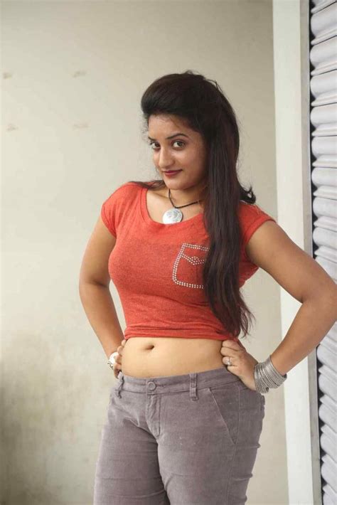 Actress Janani Reddy Expose Deep Navel In Jeans And Top Actressmail