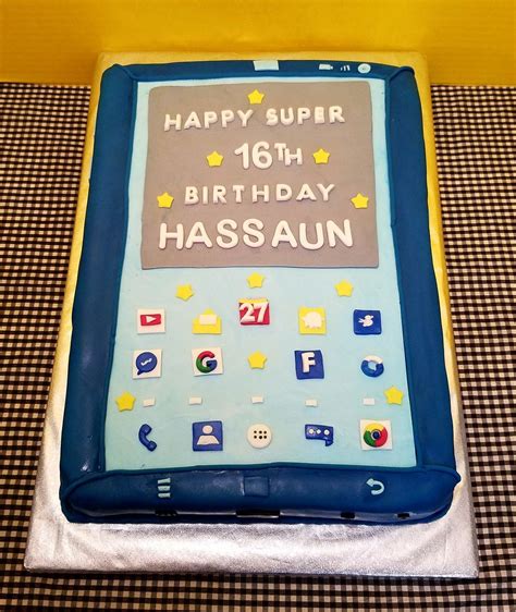 Fondant Cell Phone Birthday Cake 16th Birthday Birthday Cake