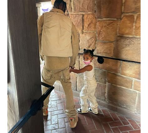 Kylie Jenner Travis Scott Take Disneyland Trip With Daughter Stormi