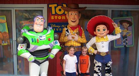 Toy Story Characters Will Play With Guests In New Toy Story Land