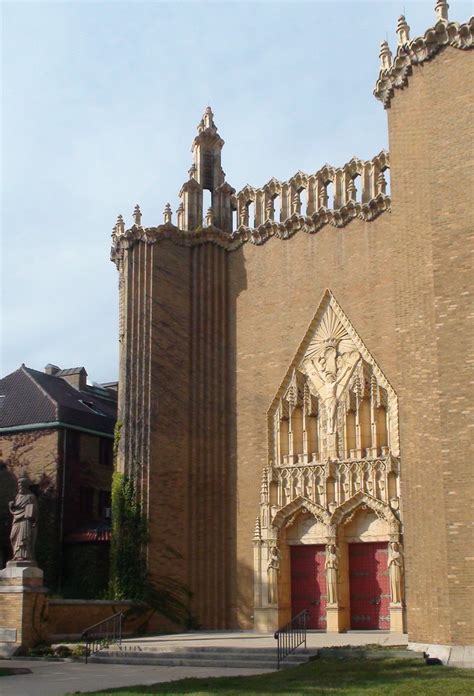 Our mission is to worship, love and serve our lord jesus christ through the anglican tradition and our unique choral heritage. St. Thomas the Apostle Church, Hyde Park Chicago | A video ...