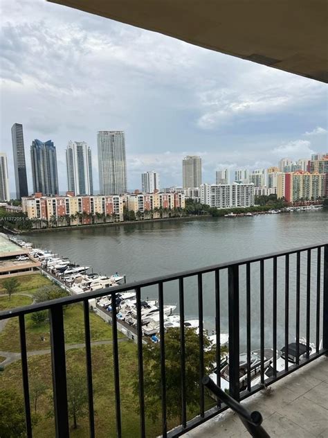 Condos For Sale In Winston Towers 700 Sunny Isles Beach Fl
