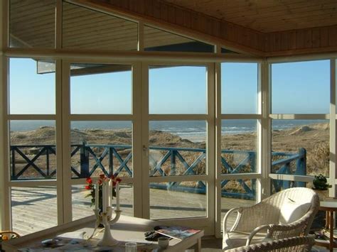 Kilometerlange küsten und viele seen bieten einen ferienhaus urlaub direkt am strand. 32 best images about Dänemark: Immobilien mit Meerblick on ...