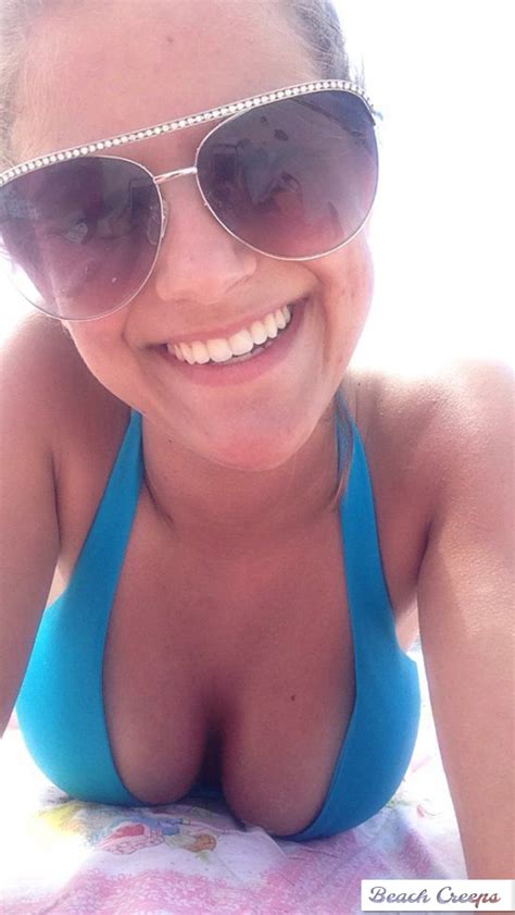 Sexy Selfies 25 Photos Page 8 Of 25 The Beach Creeps The Beach