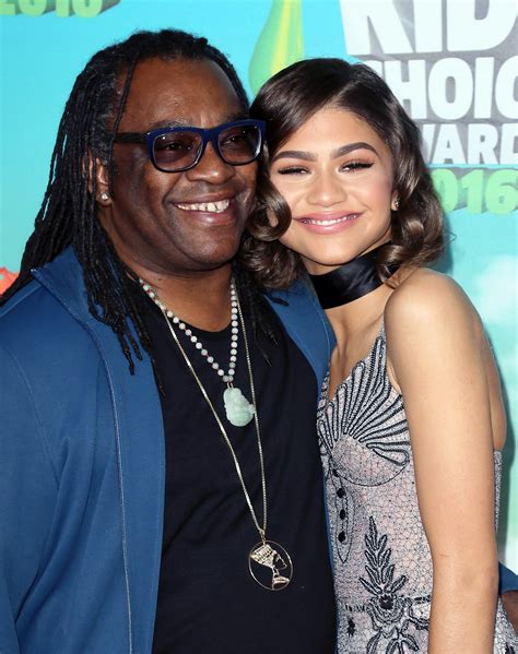 Zendaya, who stars in hbo's drama euphoria, comes from a huge family in california, so let's get nosy and learn everything there is to know about her parents and all five of her siblings. Zendaya Coleman | Zendaya family, Celebrity daughters ...