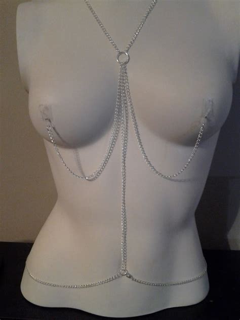 کلیپ جواهرات زنجیر سکسی نوک پستان برای سوراخ کردن زنانه و نقره ای رنگ زنجیره ای گردنبند بدن