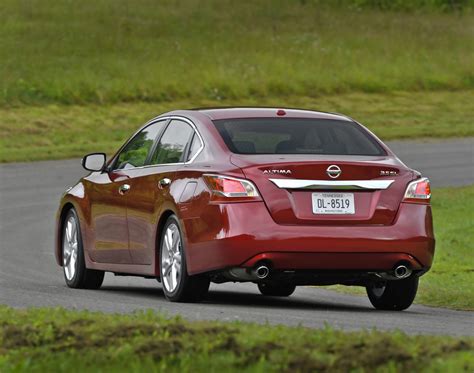 2013 Nissan Altima Sedan Press Kit