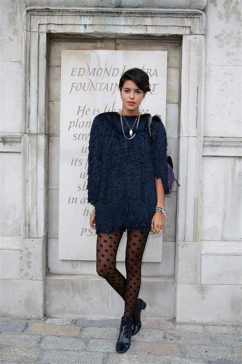 How To Wear Pattern Tights Alexa Chung Teen Vogue