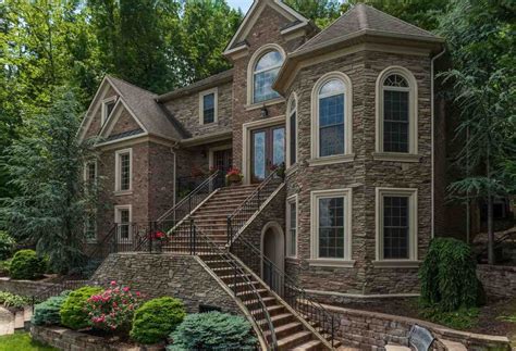 Property Details For 176 Blue Stone Hills Dr Harrisonburg Virginia